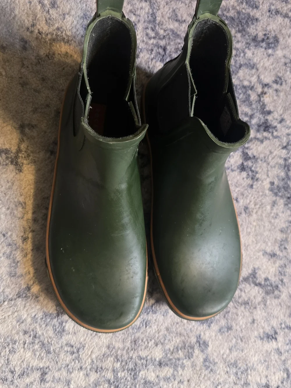 Rocket Dog Rainbow Green Chelsea Rain Boots Women's Size 8.5 EU 39